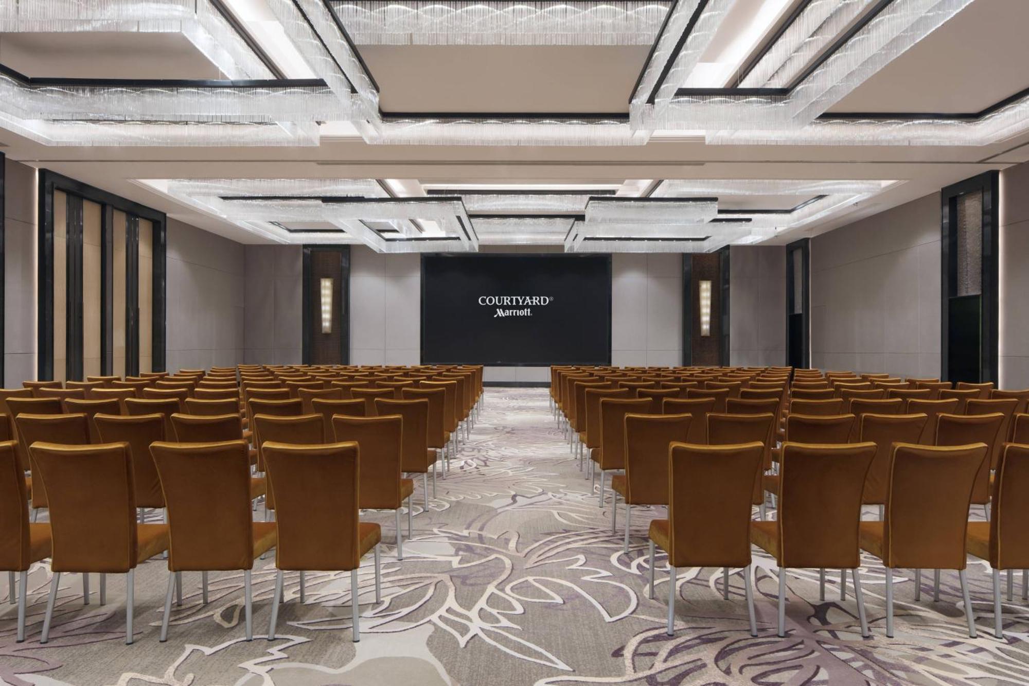 Hotel Courtyard By Marriott Zhengzhou Airport Esterno foto